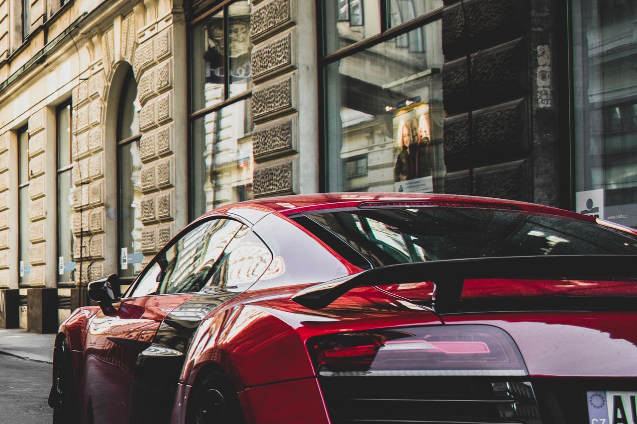 Audi R8